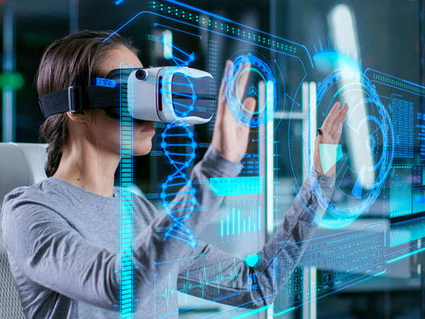 The Future of Arcades: Incorporating Virtual Reality and Emerging Technologies
